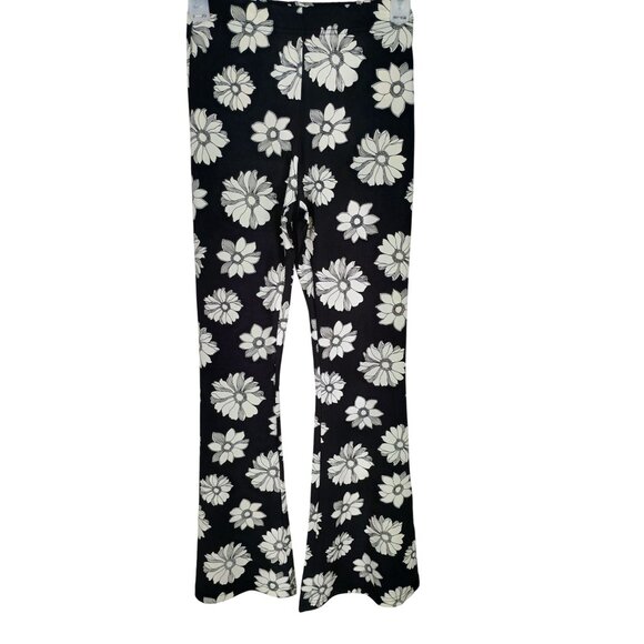 NWT Billabong Hang Loose Black White Floral Boho Pull On Flare Knit Pants Size X - Picture 1 of 9